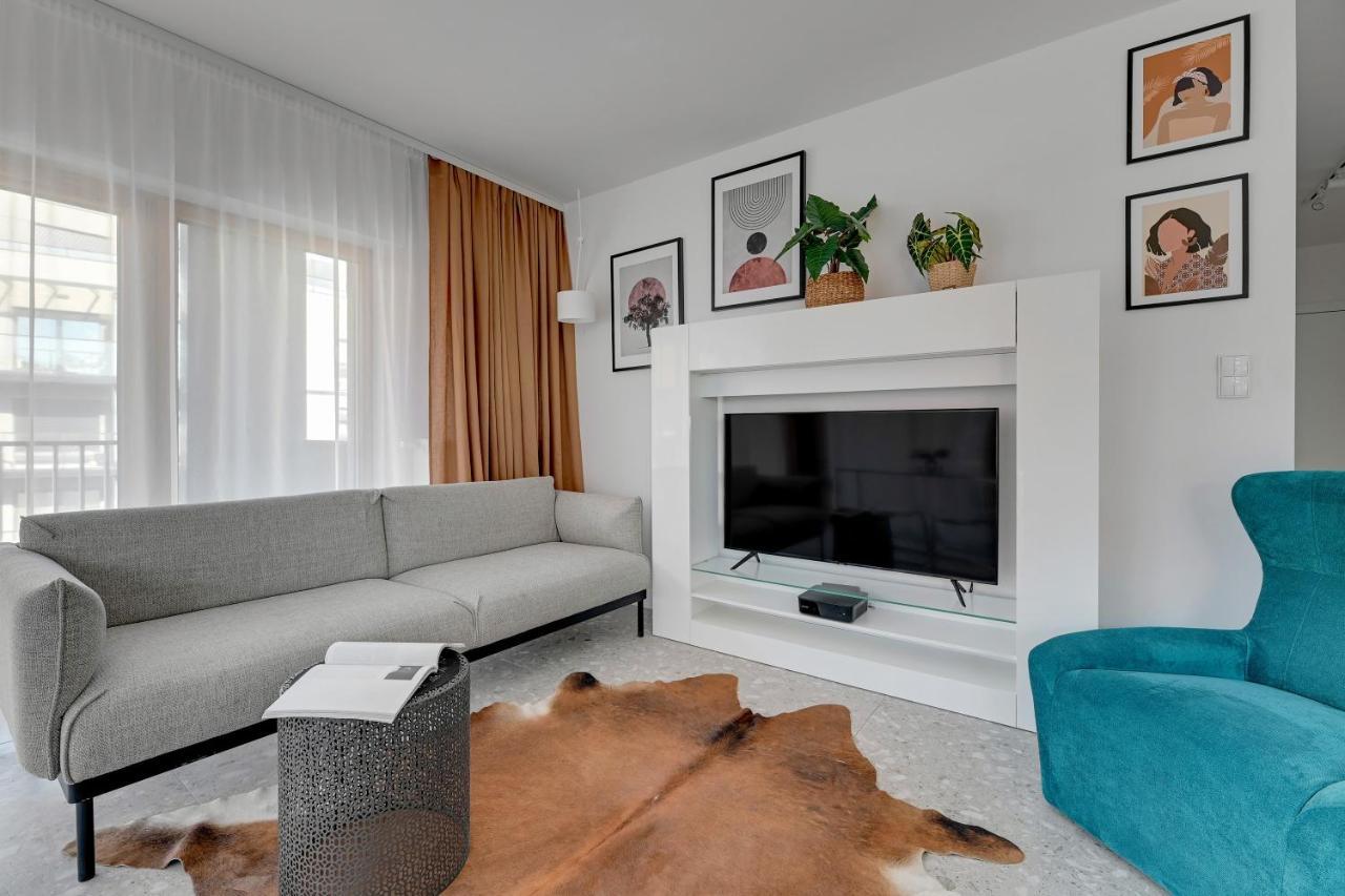 Nadmotlawie Riverside - Gym & Free Parking By Downtown Apartments Gdansk Ngoại thất bức ảnh